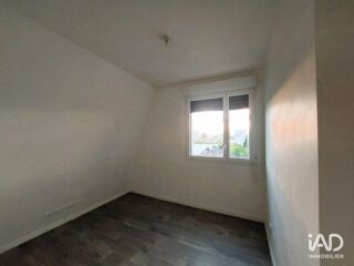  Appartement à louer 4 pièces 81 m²