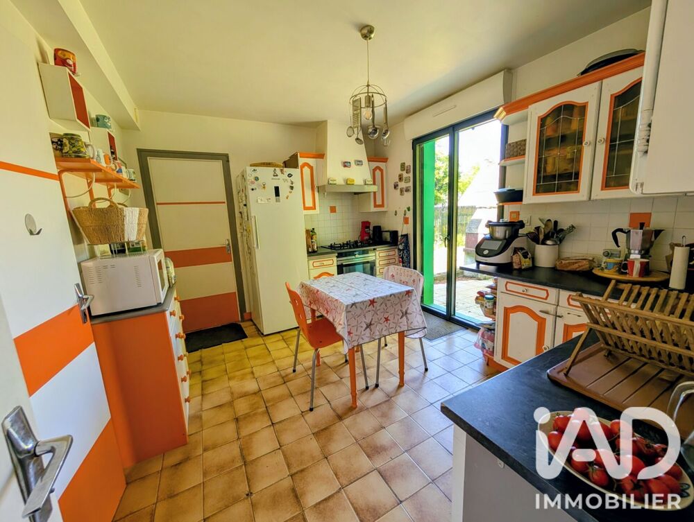 Location Maison Location Maison traditionnelle 7 pièces Saint-yvi