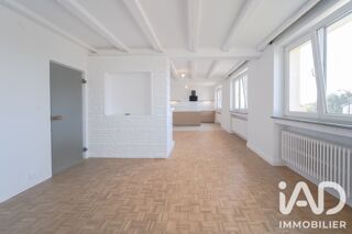  Appartement à louer 6 pièces 144 m²