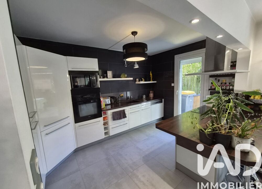 Vente Maison Vente Maison traditionnelle 6 pièces Villeparisis