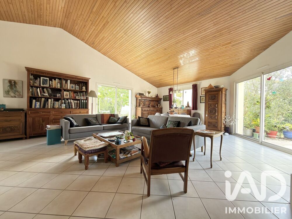 Vente Maison Vente Maison traditionnelle 8 pièces Basse-goulaine