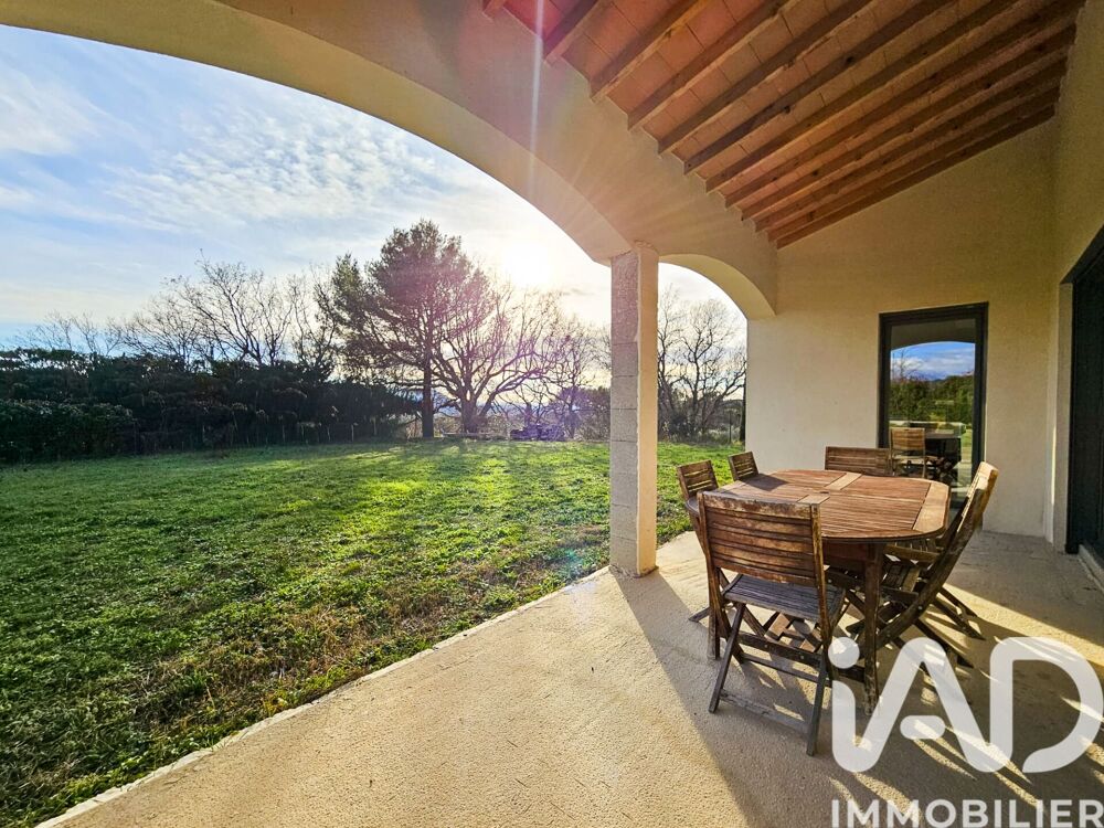 à vendre  Maison Cabrières-d'Avignon (84220)