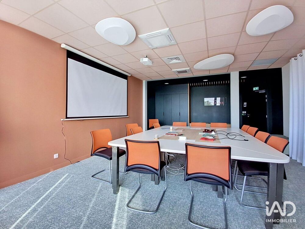  Location - 270 m² Pacé (35740)