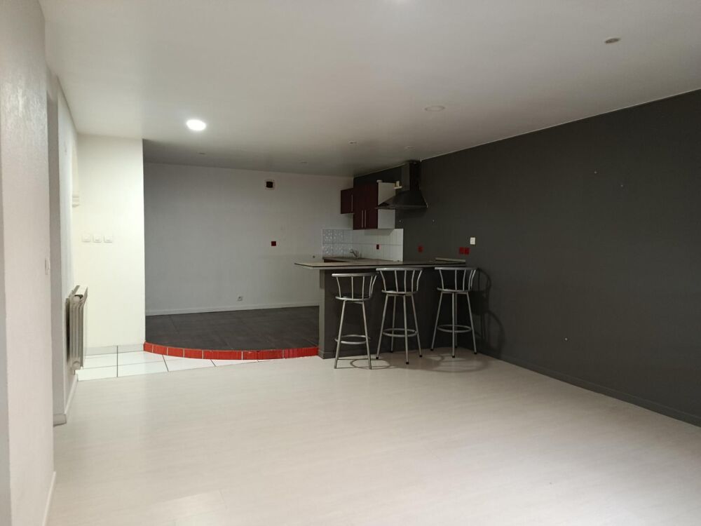 T2 77 avenue Pasteur L'Horme