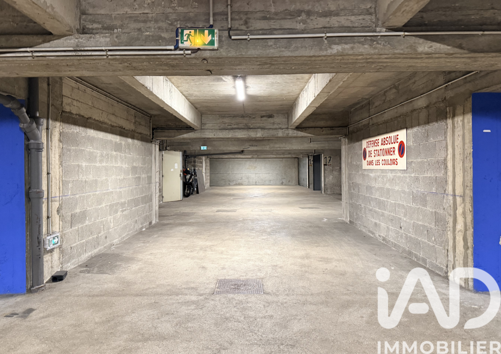 Vente Parking/Garage Vente Parking 20 m&sup2; Paris 8