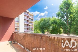  Appartement à louer 3 pièces 75 m²