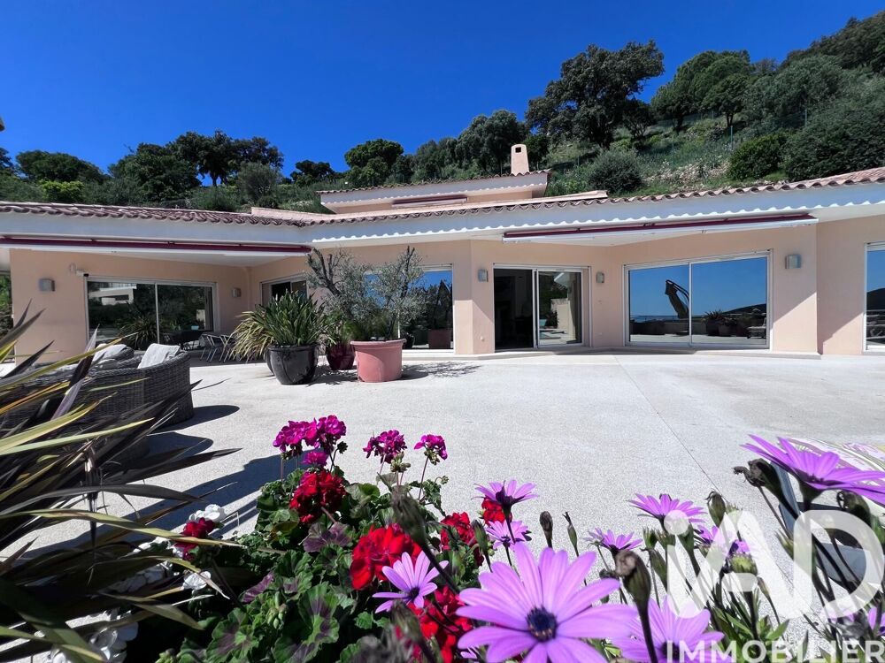 Vente Maison Vente Maison d'architecte 6 pièces La londe-les-maures