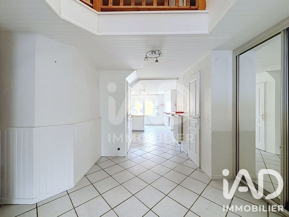 Vente Maison Vente Maison traditionnelle 5 pièces Maizières-lès-vic