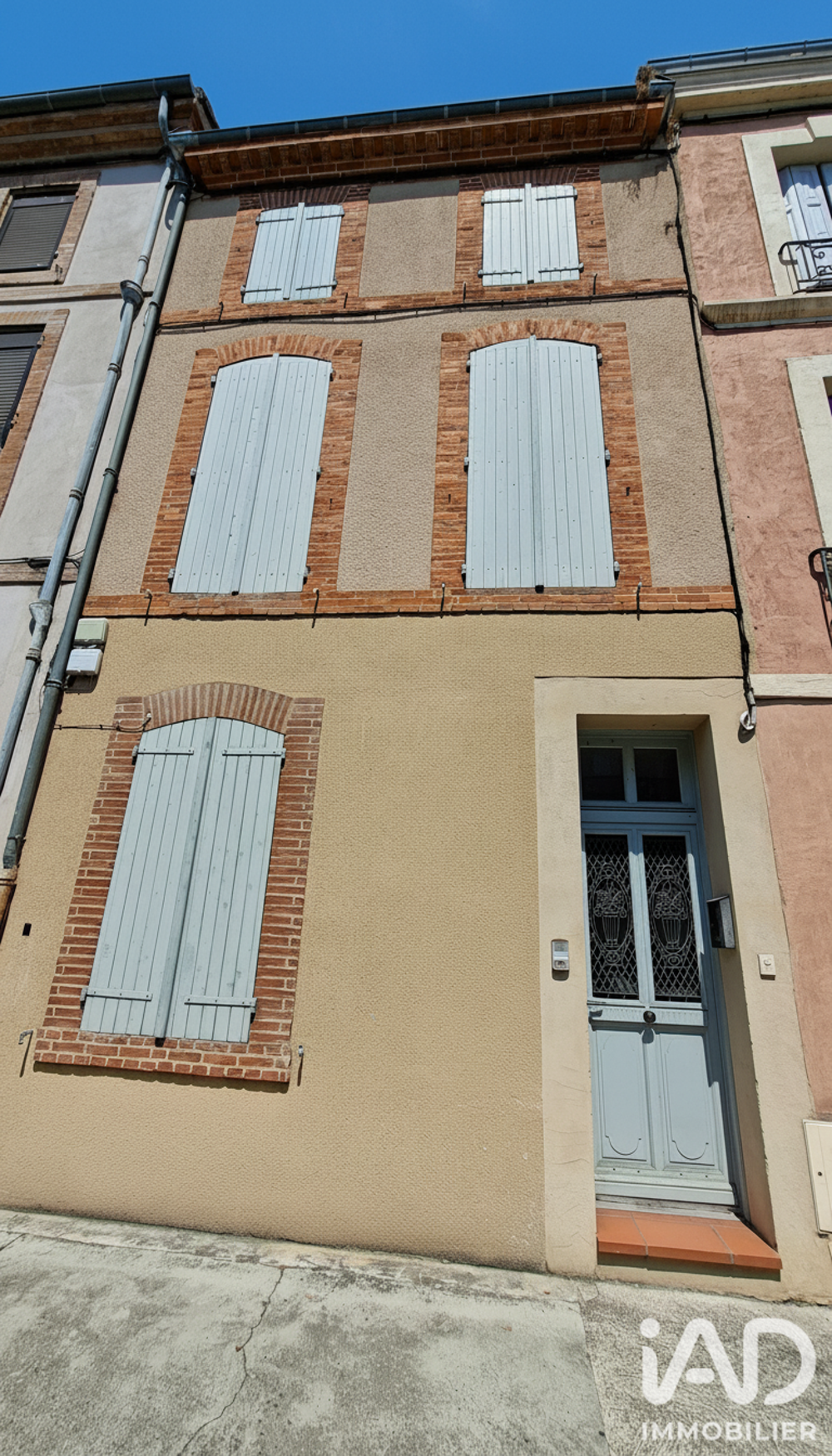 Maison 6 pièces 200 m² · à Moissac · 200 m² · 220 000 €