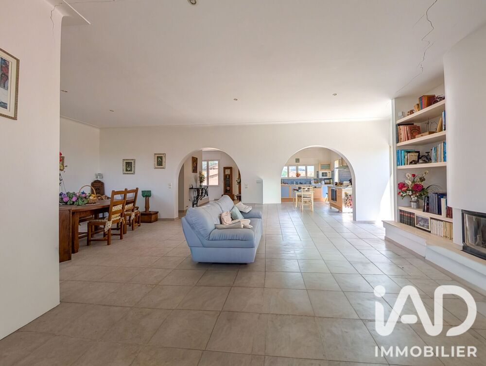 à vendre  Maison Cagnes-sur-Mer (06800)