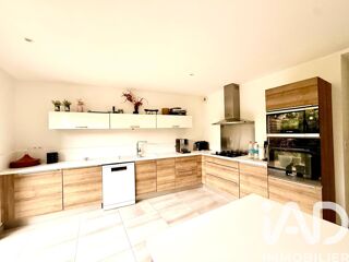  Maison � vendre 8 pi�ces 210 m�