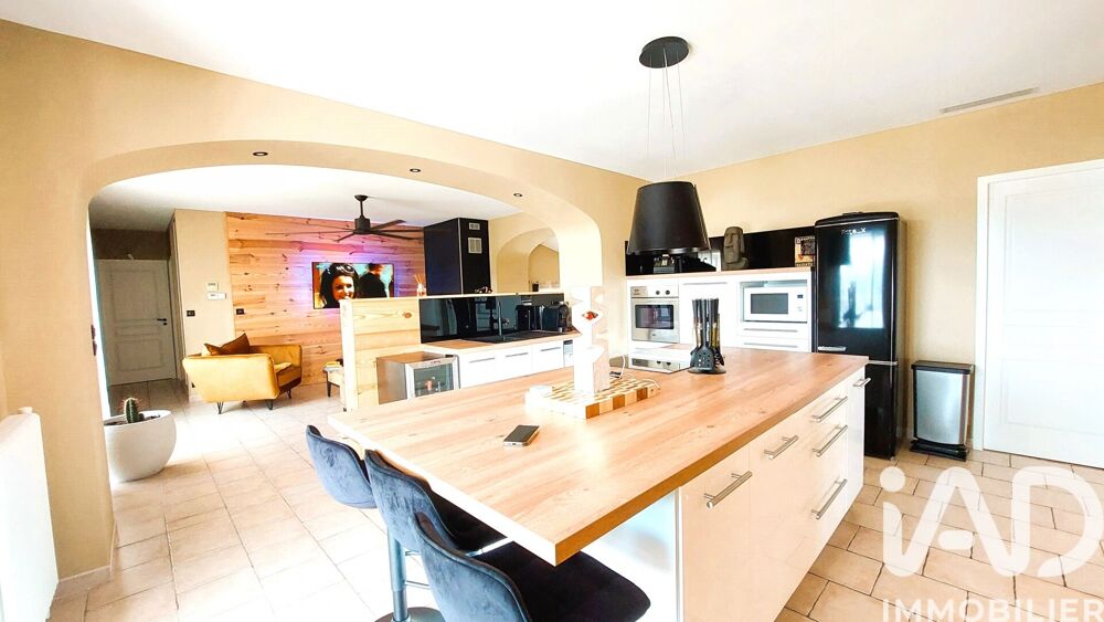 à vendre  Maison Alba-la-Romaine (07400)