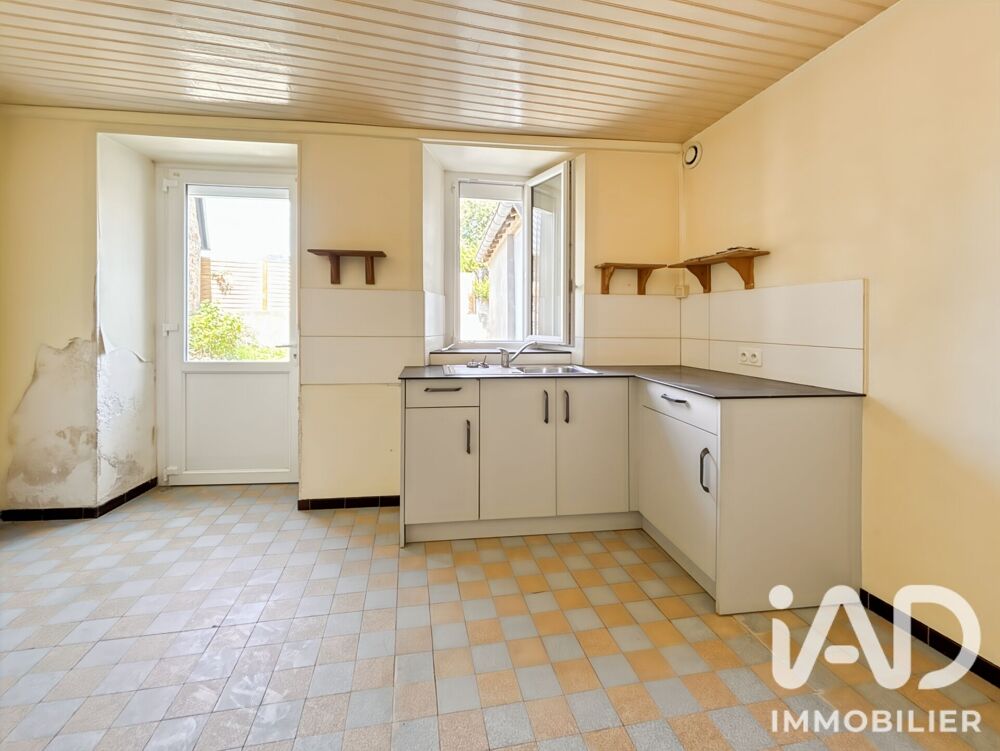 Vente Maison Vente Maison de village 6 pièces Courcité