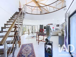  Maison à vendre 6 pièces 243 m²
