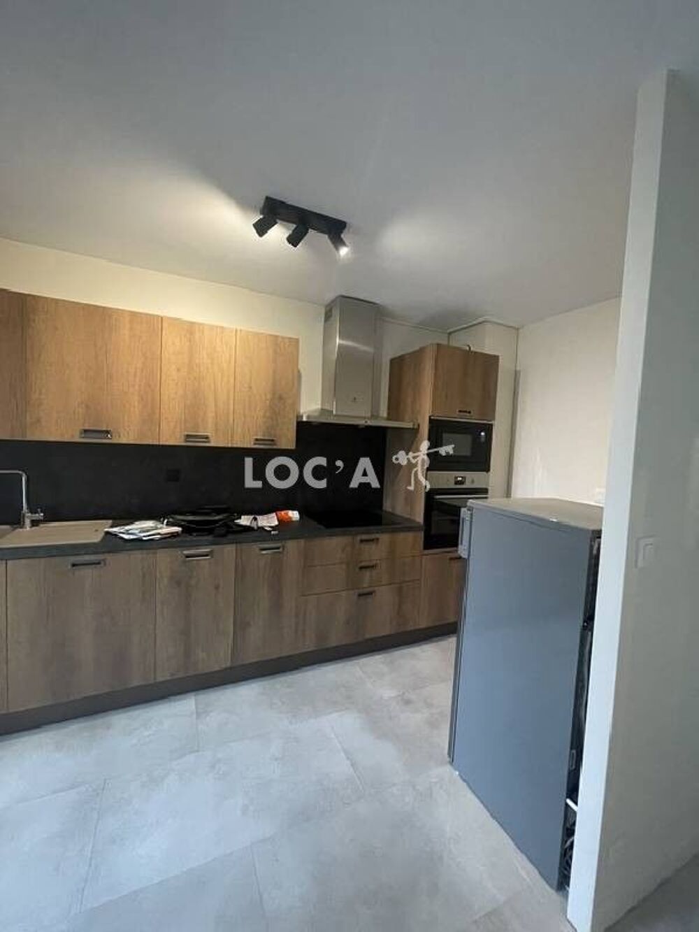 800€ cc / Mois - Spacieux appartement F2 de 49 m² entièr....