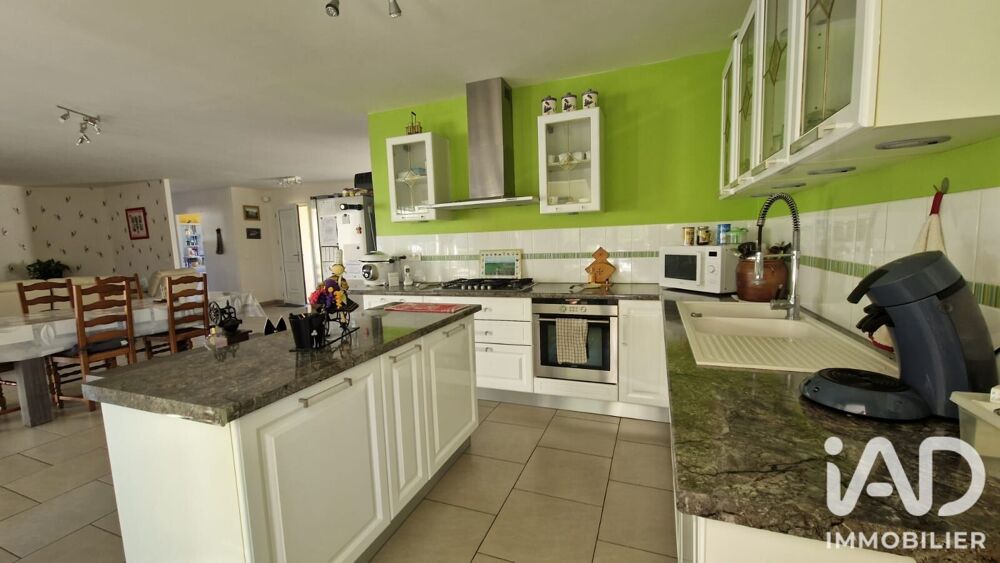 Vente Maison Vente Maison traditionnelle 6 pièces Beauronne