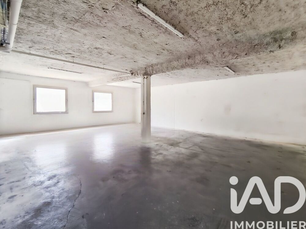 Vente Parking/Garage Vente Parking 195 m&sup2; Pontoise