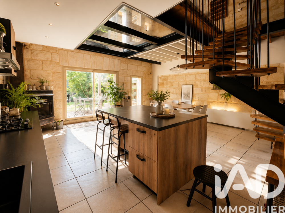 à vendre  Maison Bordeaux (33800)