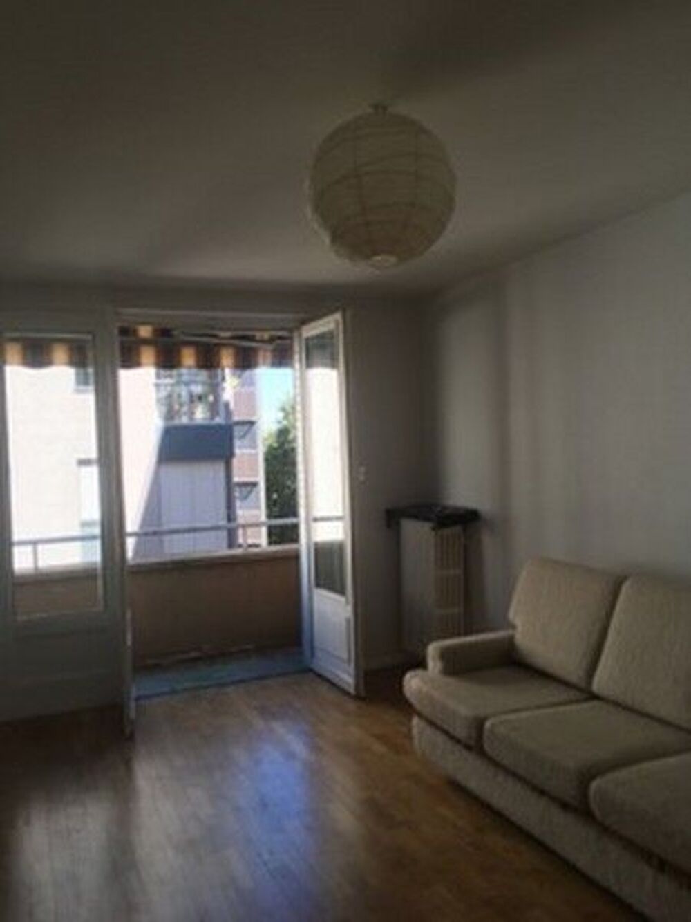 1050€ CC / Mois A SAISIR!! JEAN MACE f3 meublé refait à ....