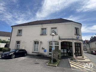  Immeuble à vendre 9 pièces 385 m²