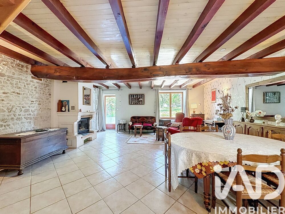 Vente Maison Vente Maison/villa 9 pièces Ozillac