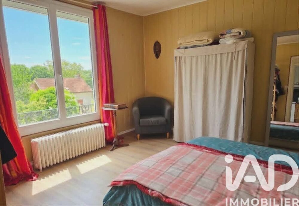 Vente Maison Vente Maison de village 3 pièces La celle-saint-cyr