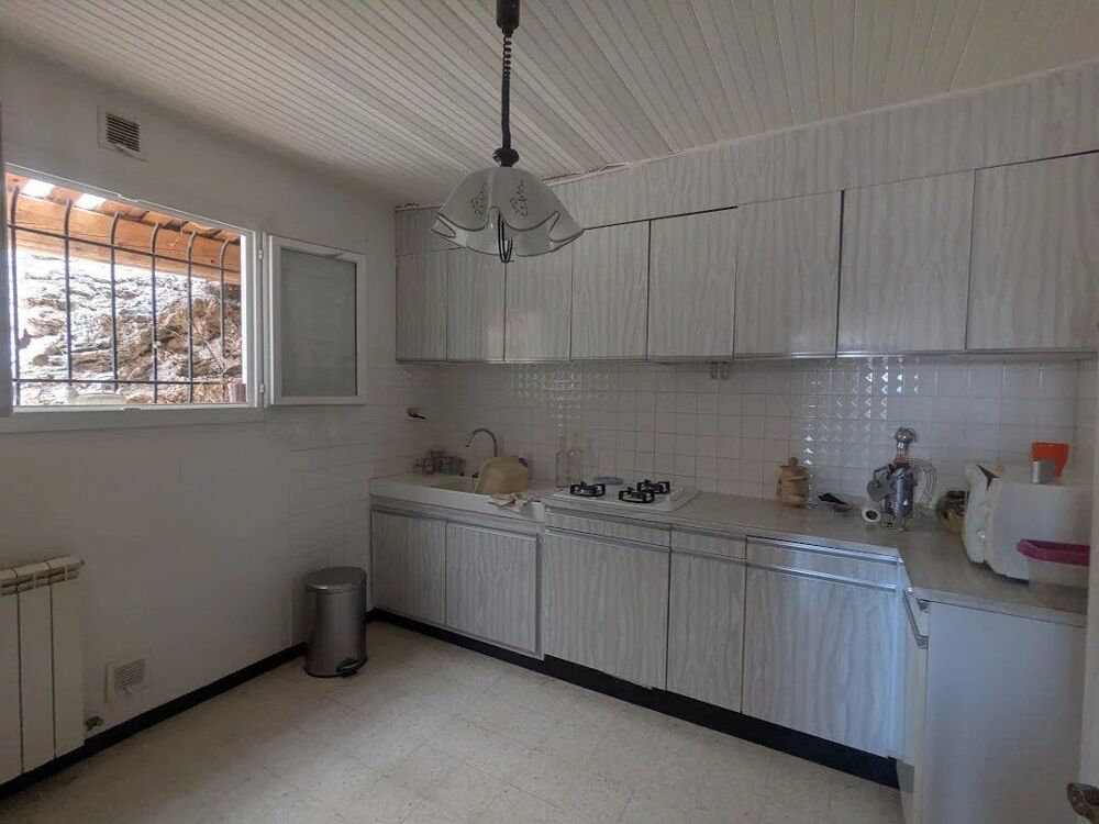 Vente Maison LES ARCS (83)-MAISON DE VILLE T4 A RENOVER - 4000 m² de terrain Les arcs-sur-argens
