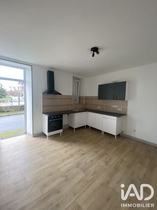  Appartement à louer 4 pièces 80 m²