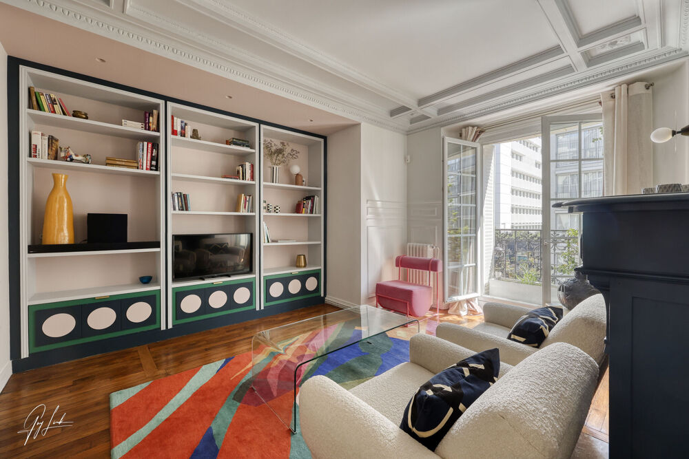 Vente Appartement Adresse d'exception - Élégant 2 pièces haussmannien rénové Paris 15