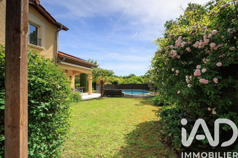 à vendre  Maison Saint-Genis-les-Ollières (69290)