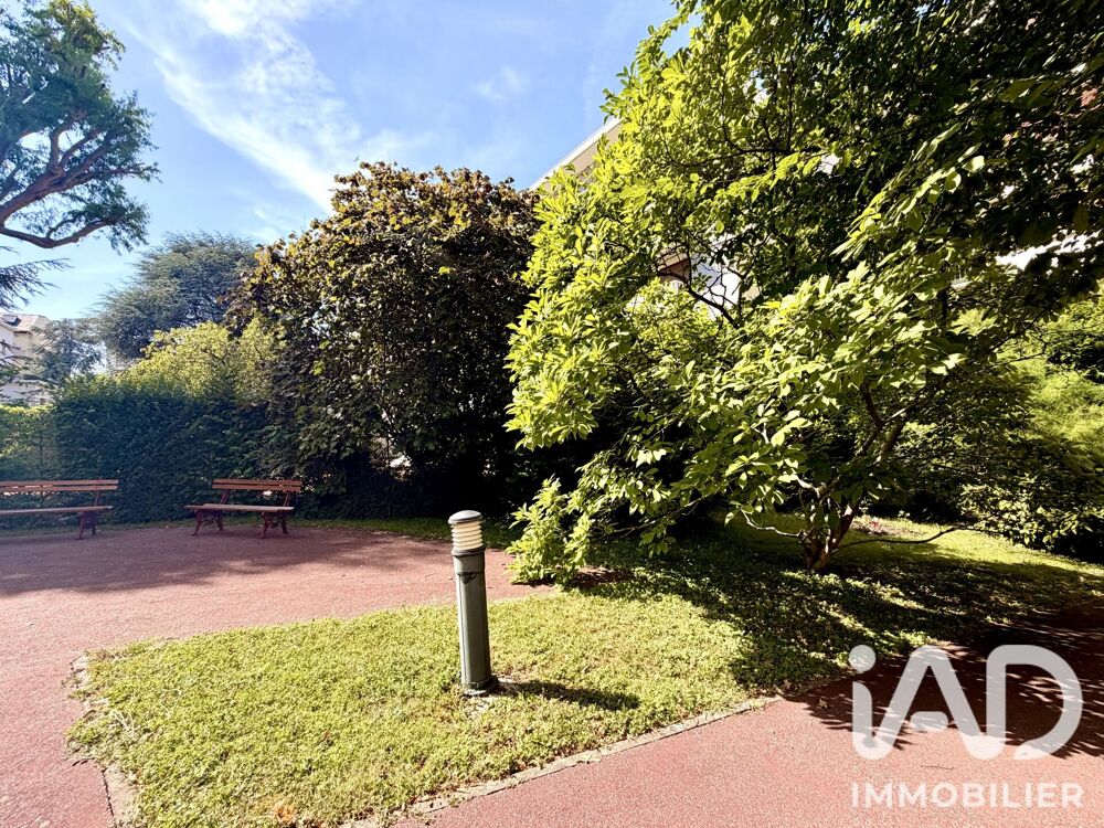 Appartement 2 pièces 48 m² · à Sceaux · 48 m² · 250 000 €
