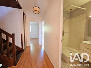  Maison à louer 8 pièces 148 m²