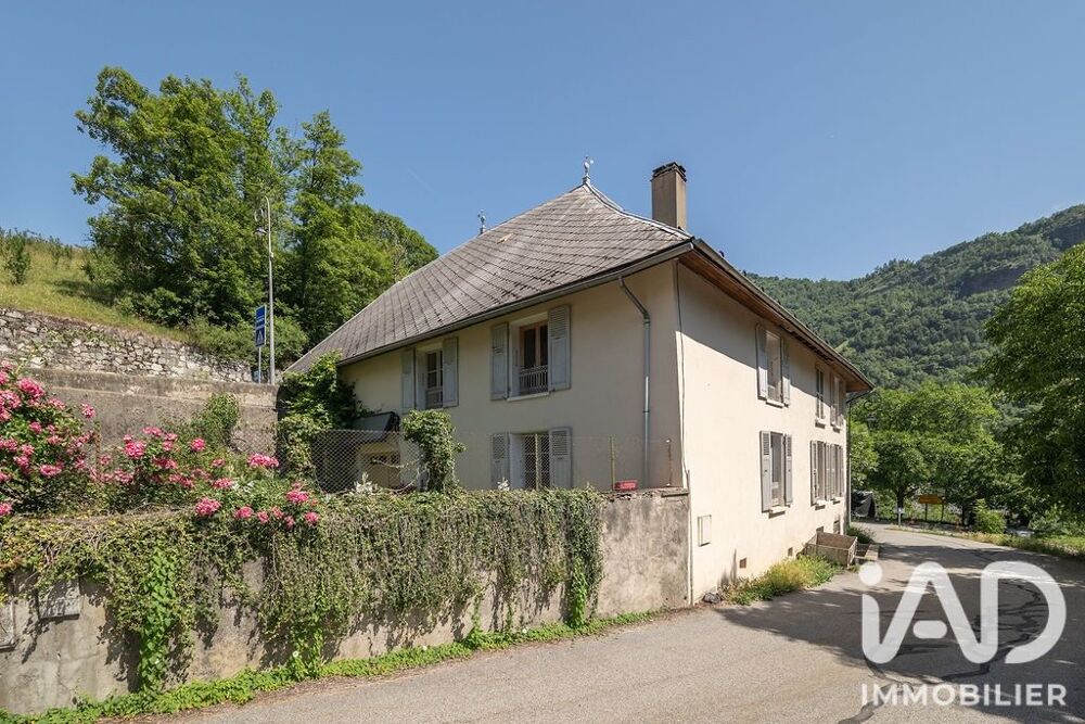 Vente Maison Vente Maison de village 9 pièces La garde