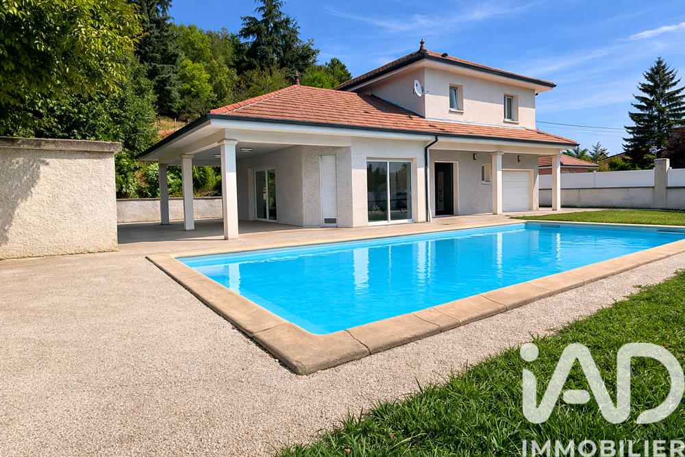 Maison 5 pièces 126 m² · à Saint-Clair-de-la-Tour · 126 m² · 349 000 €