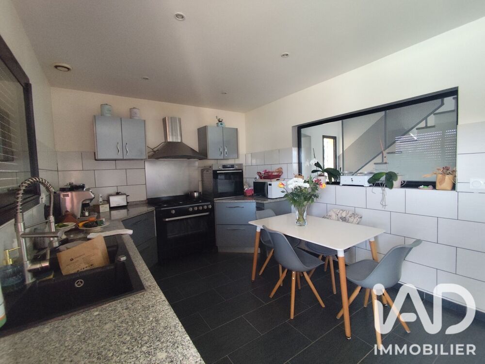 Vente Maison Vente Maison traditionnelle 6 pièces Camps-sur-l'isle