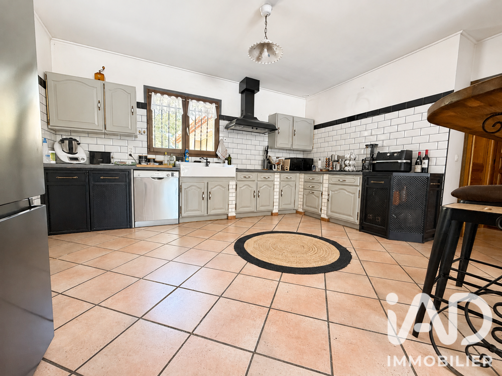 à vendre  Maison Saint-Maximin-la-Sainte-Baume (83470)