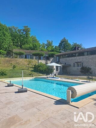  Maison à vendre 15 + pièces 425 m²