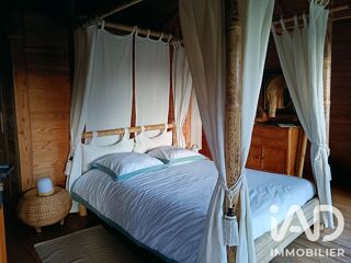  Maison à vendre 15 + pièces 272 m²