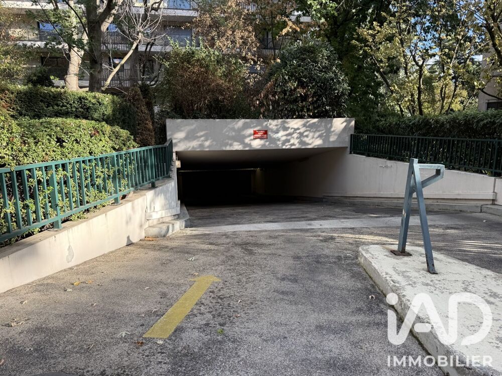 Vente Parking/Garage Vente Parking 15 m&sup2; Paris 17