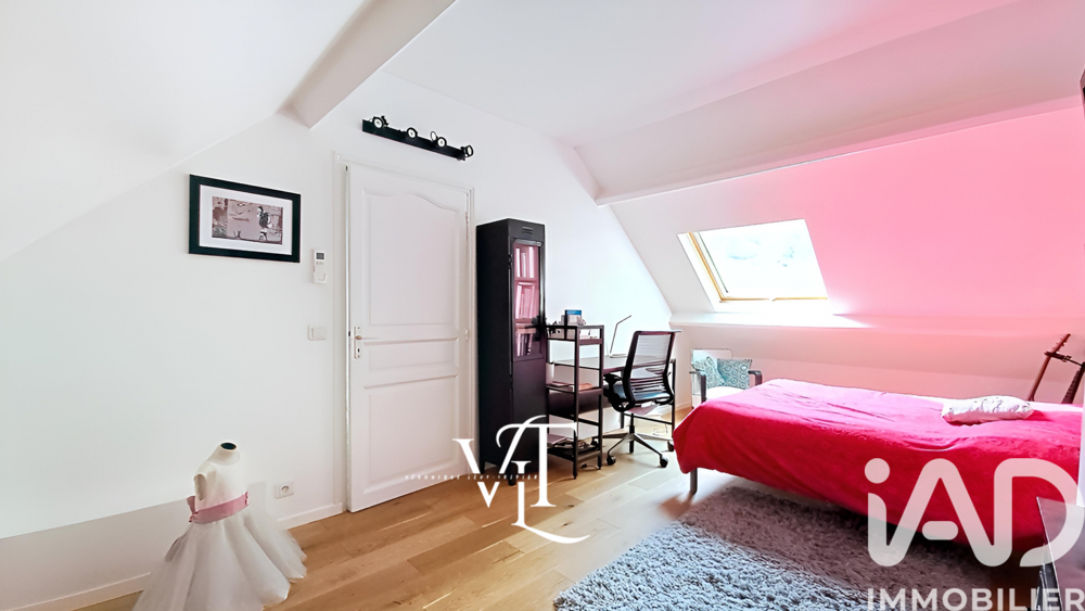 à vendre  Maison Bièvres (91570)
