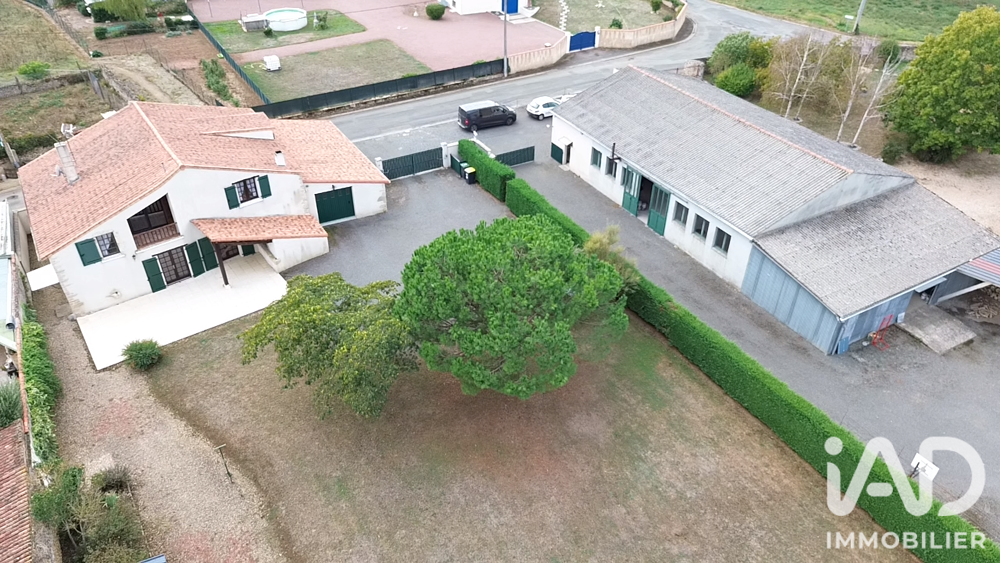Vente Maison Vente Maison de campagne 7 pièces Thénezay