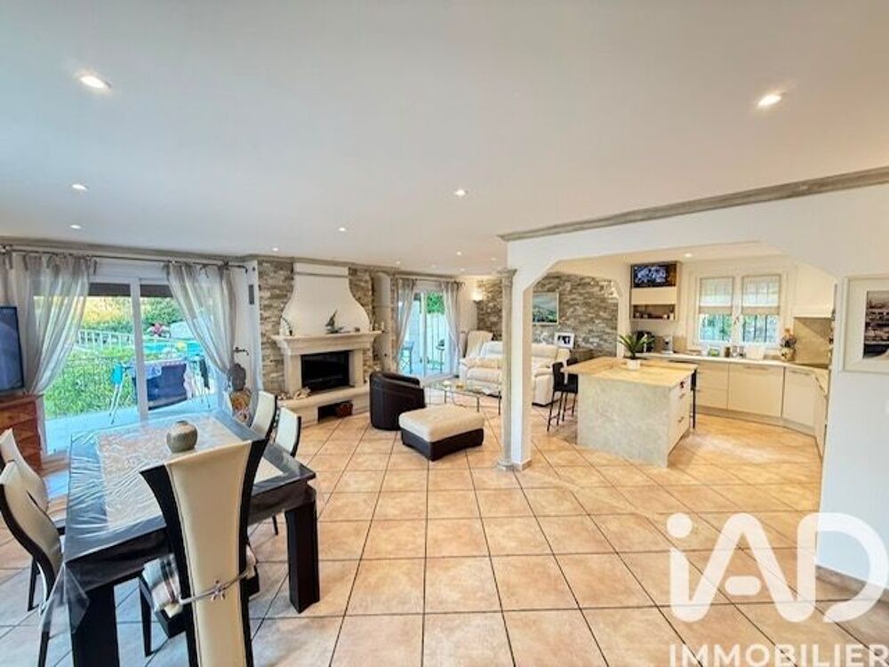 à vendre  Maison Cagnes-sur-Mer (06800)