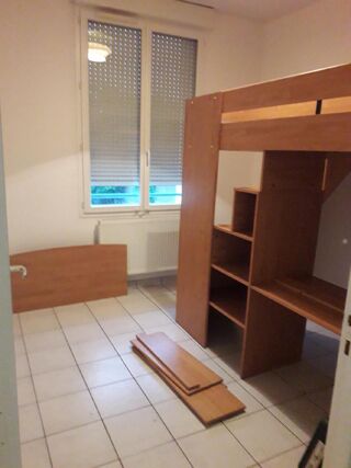  Appartement à louer 4 pièces 75 m² Saint-chamond