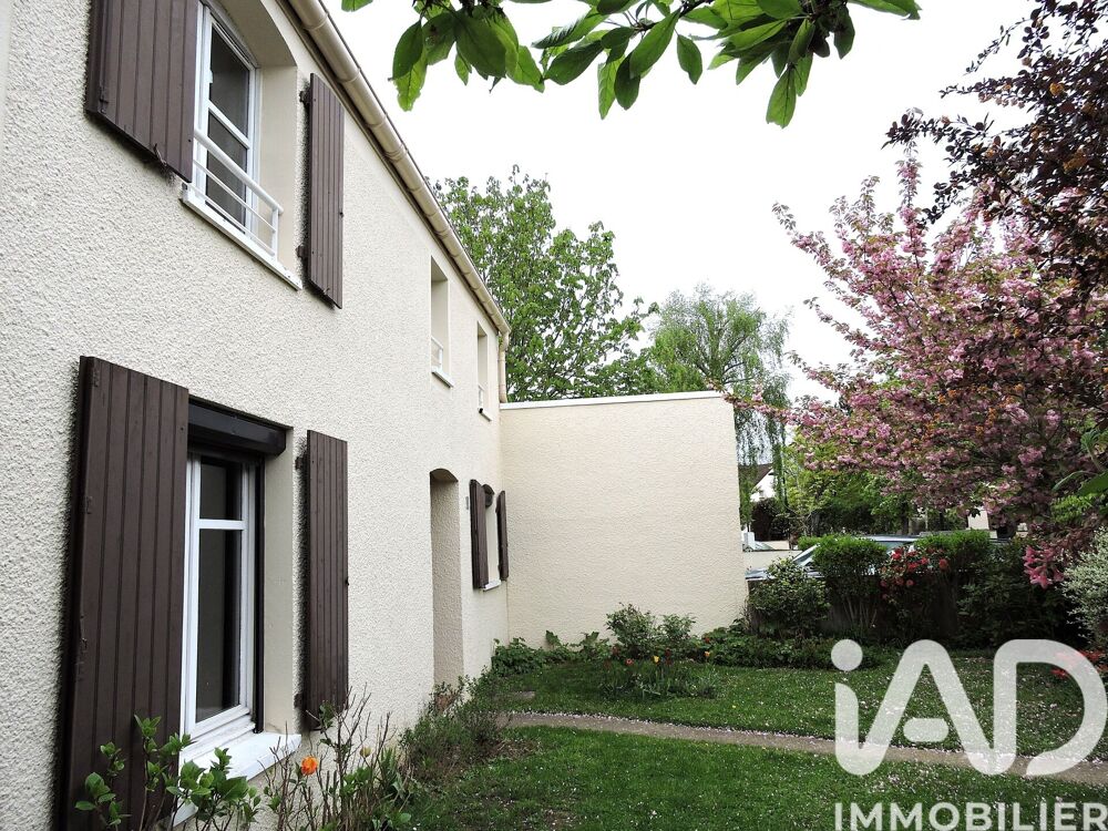 Vente Maison Vente Maison traditionnelle 7 pièces Voisins-le-bretonneux