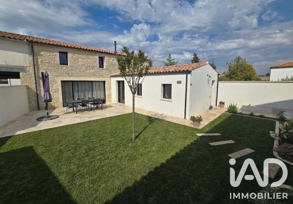 Vente Maison Vente Maison de village 5 pièces Saint-sauveur-d'aunis