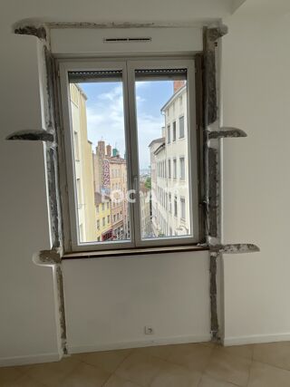  Appartement à louer 1 pièce 25 m²