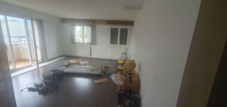  Appartement à louer 3 pièces 75 m²