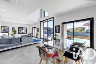  Maison à vendre 6 pièces 322 m²