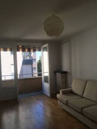  Appartement à louer 3 pièces 55 m²