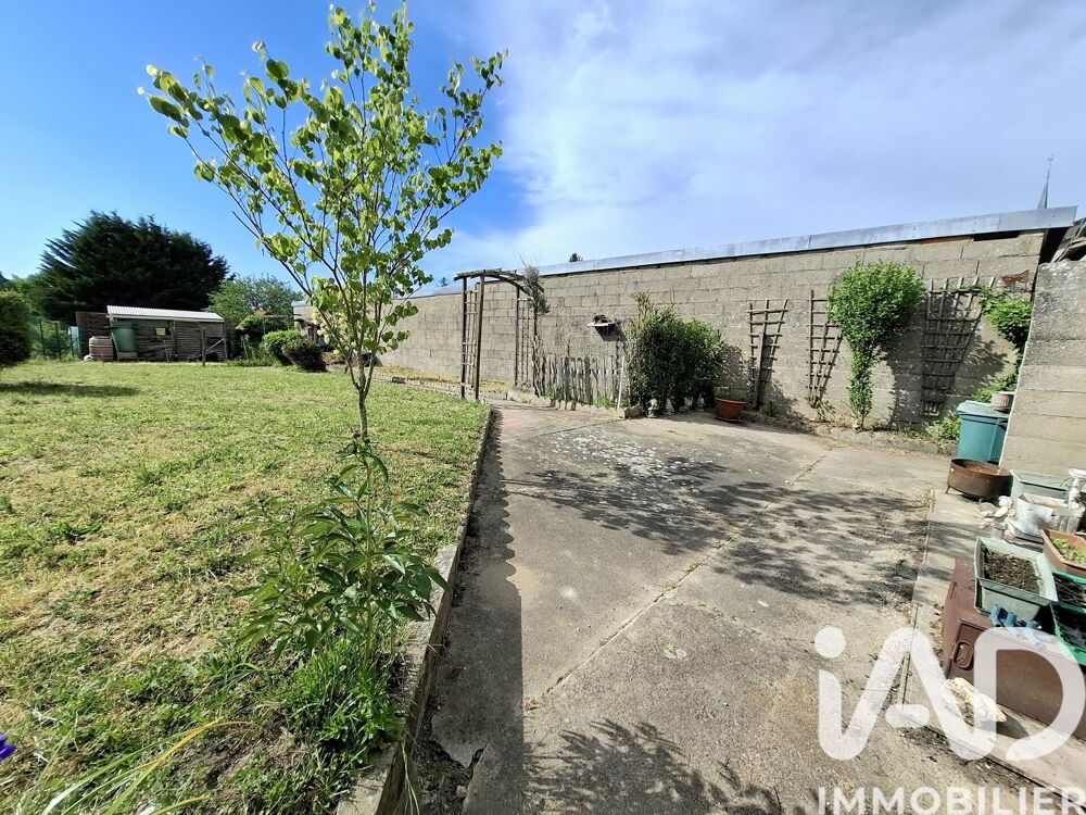 Maison 3 pièces 82 m² · à Chevillé · 82 m² · 69 500 €